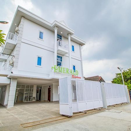 Emerald Residence Medan Exteriér fotografie