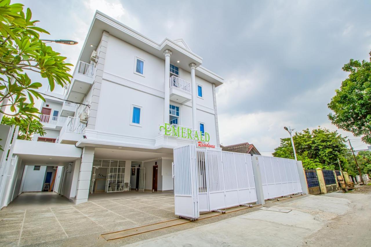 Emerald Residence Medan Exteriér fotografie