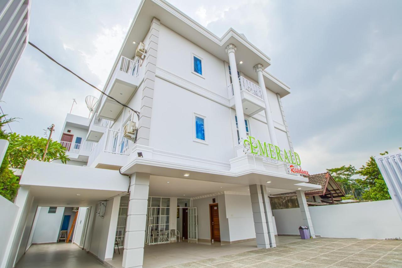 Emerald Residence Medan Exteriér fotografie